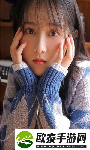 瞒着老公加班的hr中字揭开平凡人背后的坚韧故事