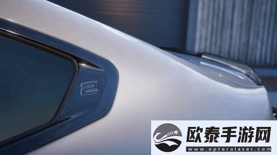曝全新宝马2系四门轿跑车明年国内上市