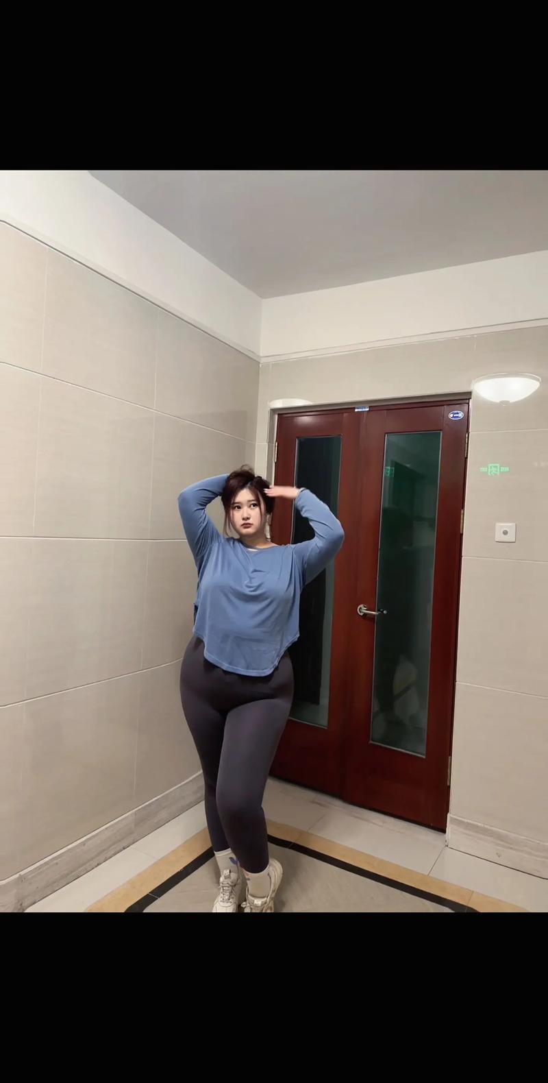 椒小BBWBBWBBWBBW