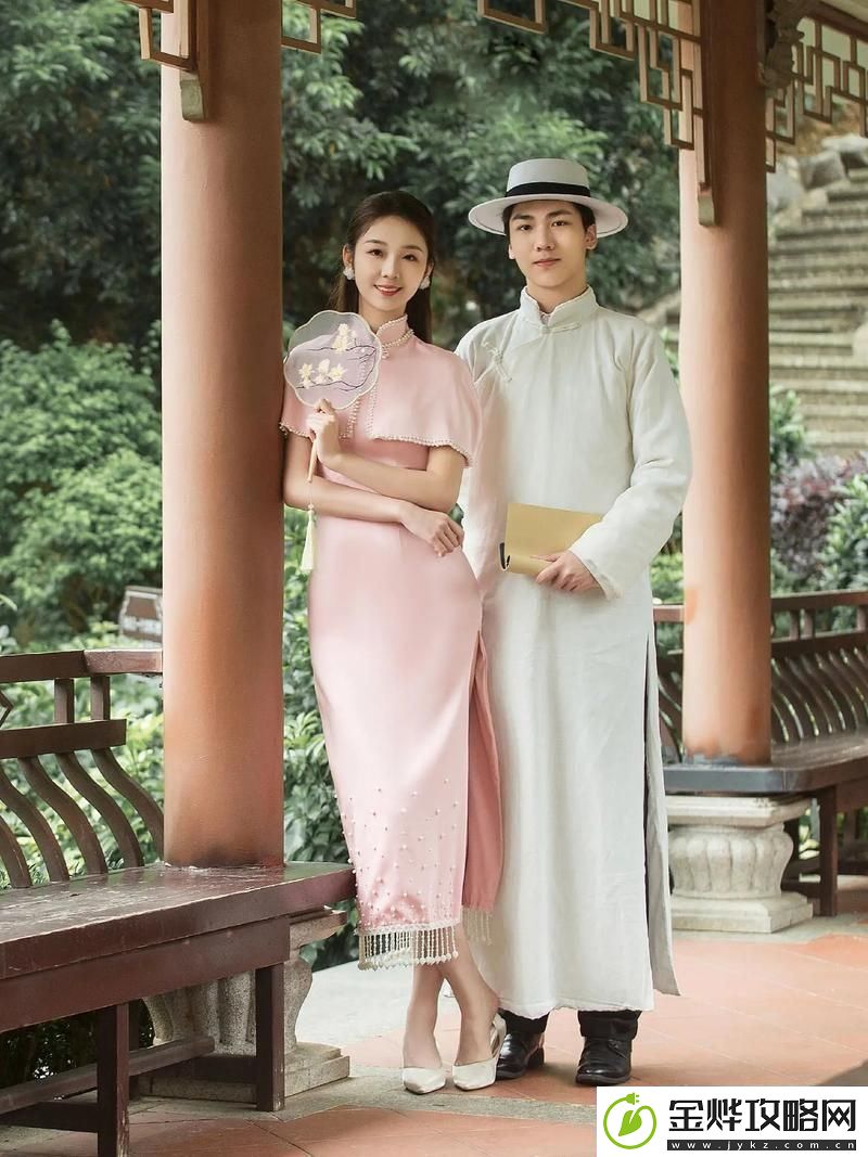 “双影穿旗袍