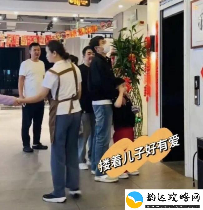 沈腾方秒否认和林允恋情
