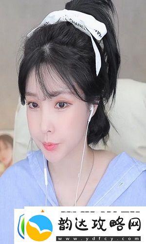 一边下奶一吃敷面膜视频60分钟引发热议