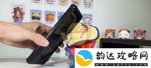 金铲铲之战泳池派对小小厄运小姐手办NFC功能详细使用指南