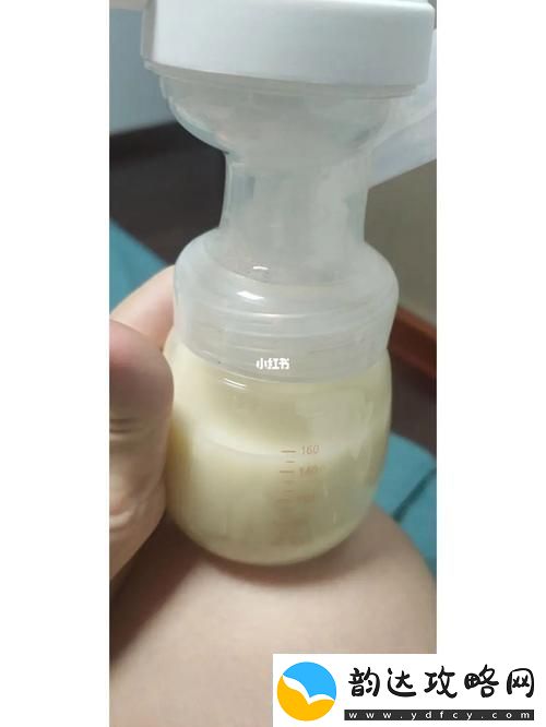 内容丰富一边下奶一吃敷面膜视频60分钟