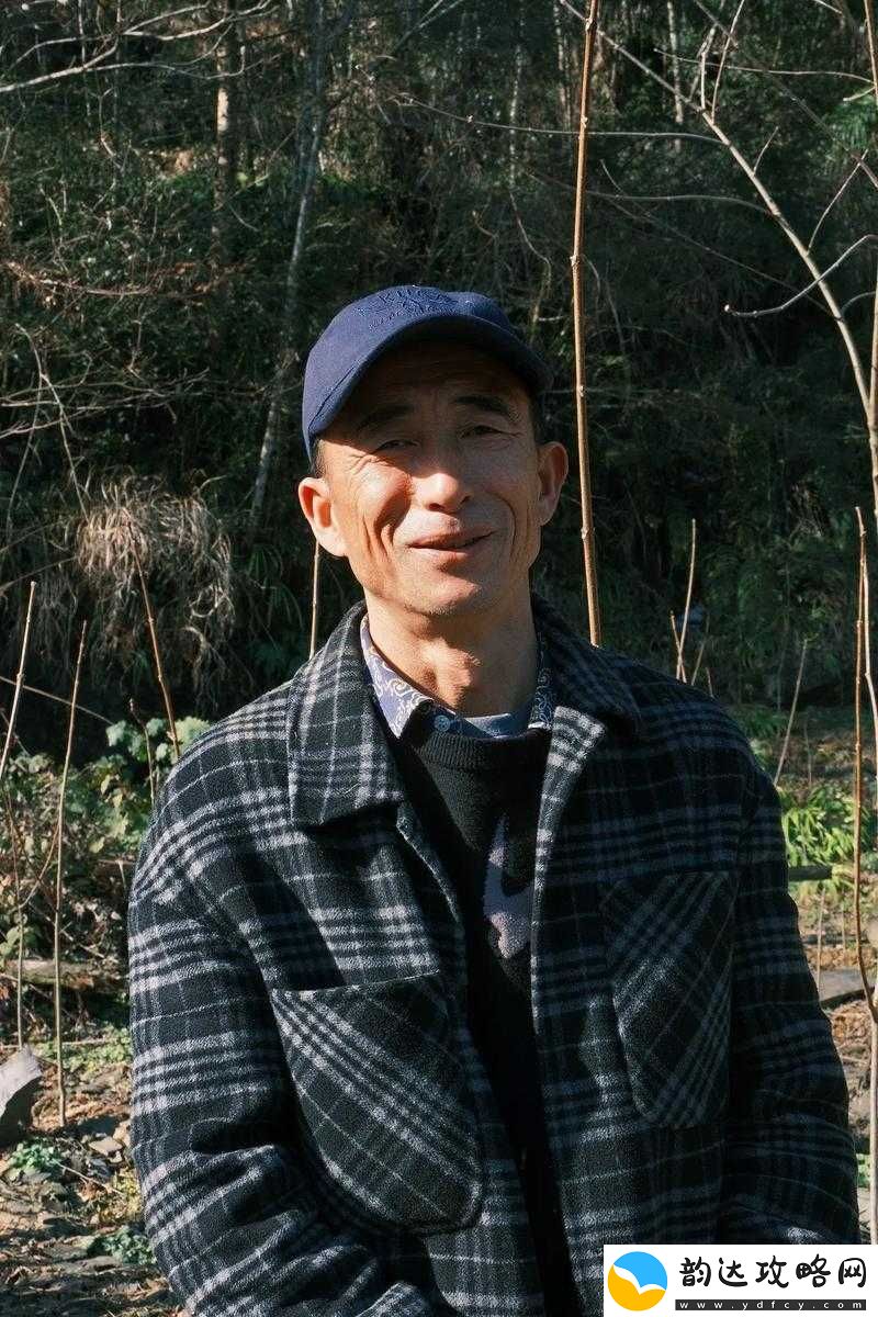 骚年与帅老头