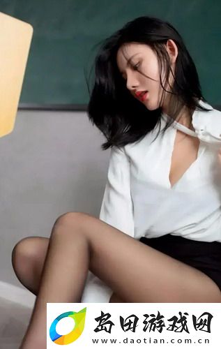 丰年经的继拇，网友：这年头，真是“躺赢”也能翻身发财啊！真是让人笑到腹肌都练出来了！