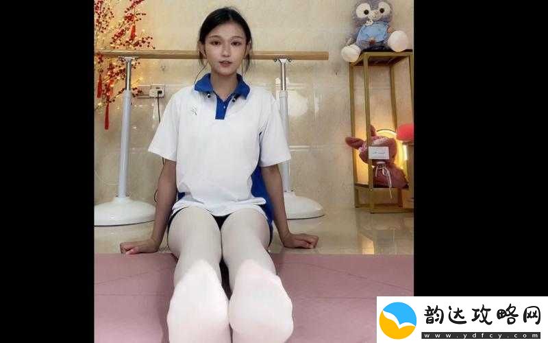 白丝舞蹈生