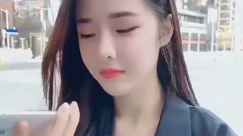 我要看逼逼＂