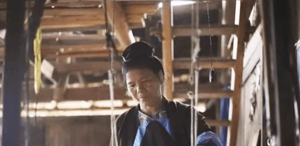 老头粗壮快活耸动网友纷纷表示这是一种积极向上的生活态度让人感受到生命的活力与乐趣